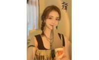 新酒饮十七光年，低度微醺，有颜更有质