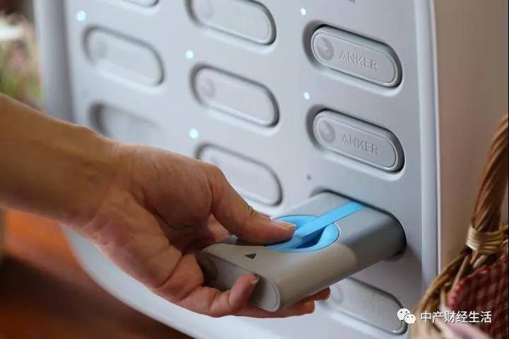 关于李子柒的三个故事